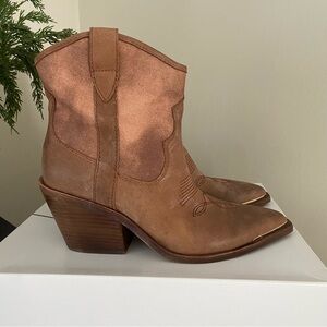 NIB Dolce Vita Nashe Boots